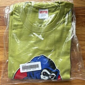 Green Supreme reaper t shirt: size large: nwt
